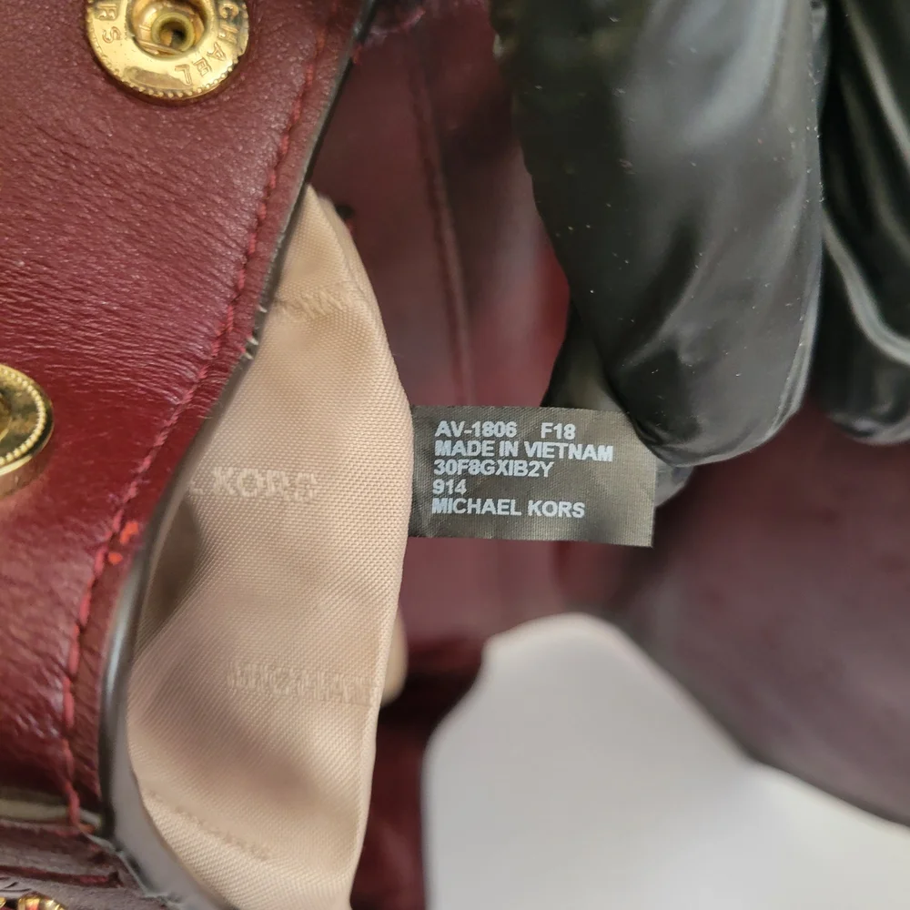 MICHAEL KORS WHITNEY LEATHER BACKPACK.